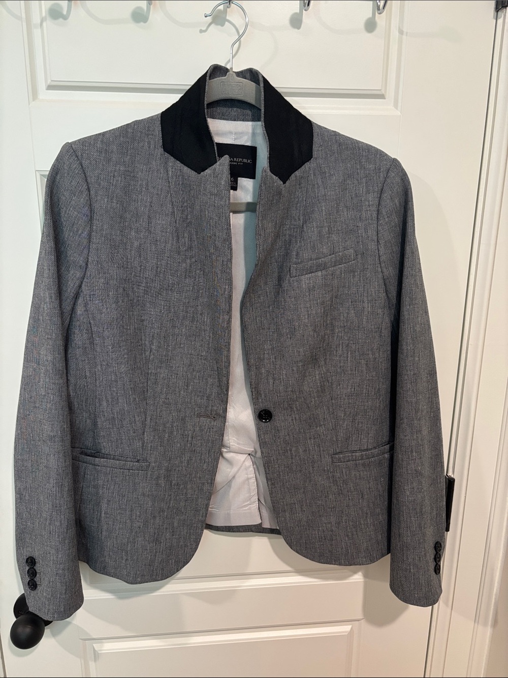 Banana Republic Gray Blazer with Black Contrast Collar